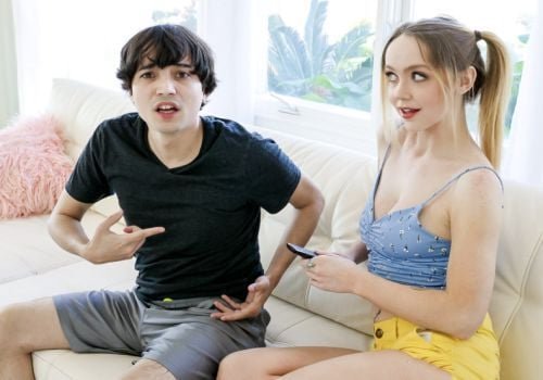 Thằng em trai mới lớn được con chị gái dâm đãng cho địt