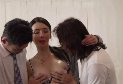 Má vếu săn chắc nhận sự giúp đỡ từ hai thằng con trai